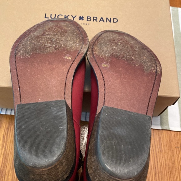 LuckyBrand size 10m cranberry boots - Picture 4 of 7
